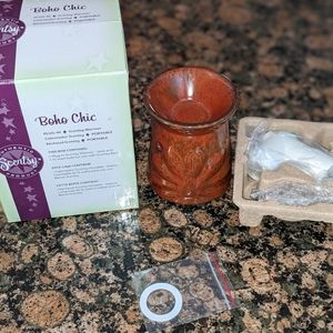 Scentsy Boho Chic Rustic Brown Red Sunflower Plug in Warmer Mini